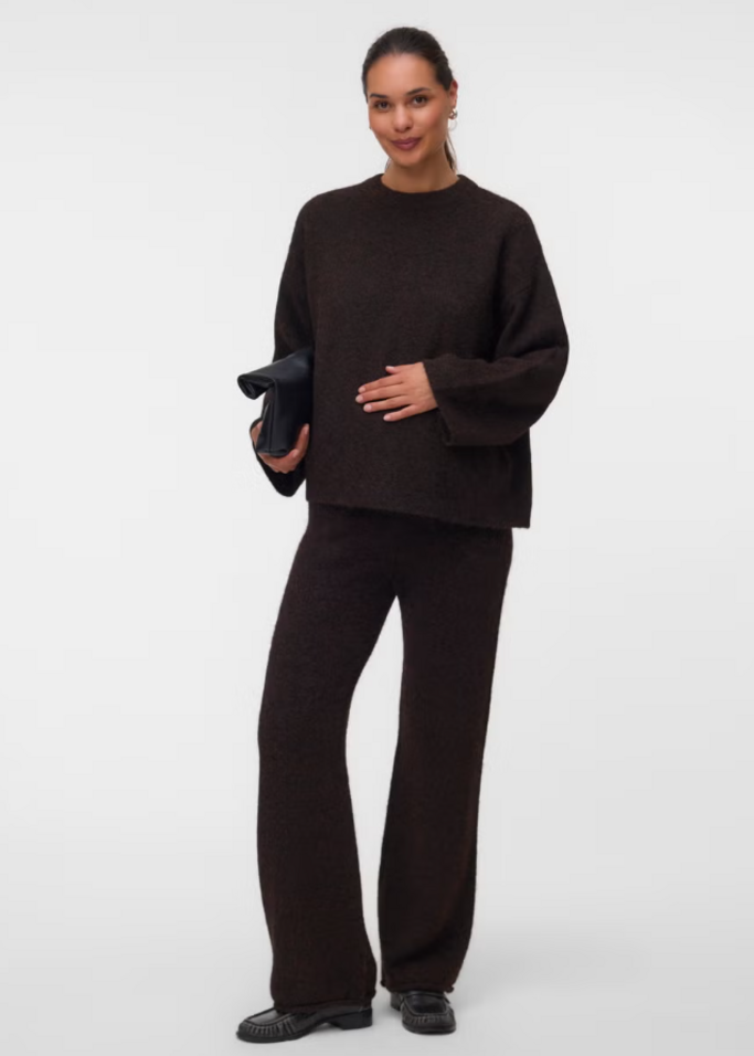 ensemble en maille future maman