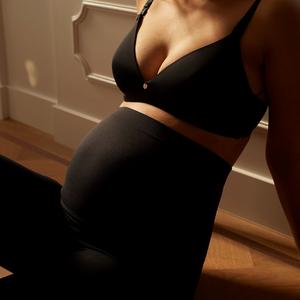 black nursing bra